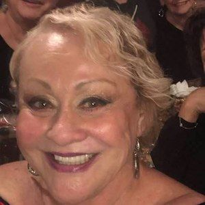 Meet your Posher, Gloria